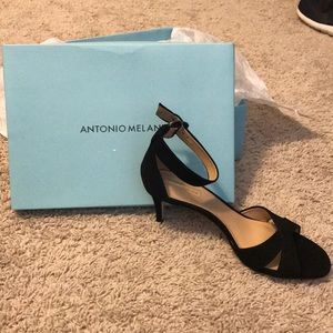 Never worn in box Antonio Melani heels